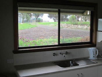 12 Apostles Cottages - Melbourne Tourism 6