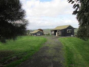 12 Apostles Cottages - Melbourne Tourism 1