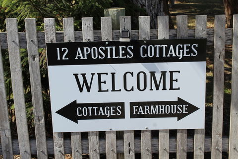 12 Apostles Cottages - Melbourne Tourism 2