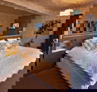 Lorne Hotel - Melbourne Tourism