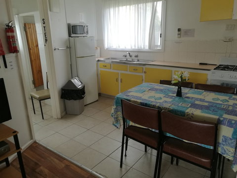 Anchorage Holiday Units - Melbourne Tourism 6