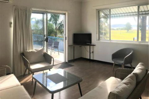 Kon Tiki Apartments - Melbourne Tourism 4