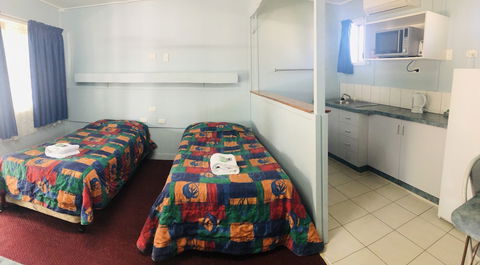 Motel Holliday Kingaroy - Melbourne Tourism 1
