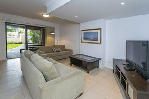 Yallingup Beach Resort - Melbourne Tourism 6