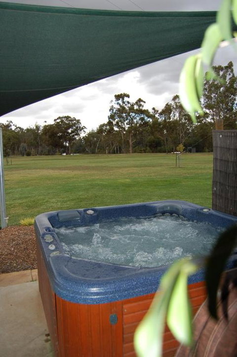 Goolwa Spa & River Retreat House - Melbourne Tourism 2