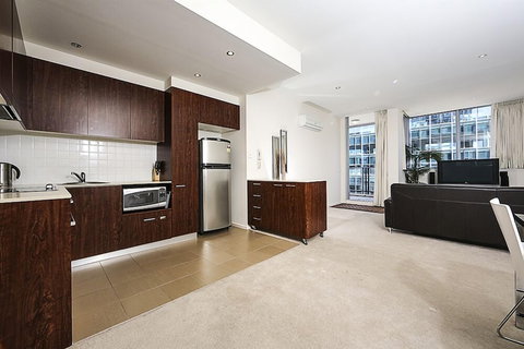 Accommodate Canberra - Metropolitan - Melbourne Tourism 1