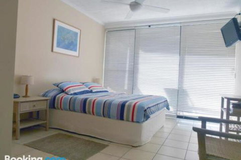 Cylinder Cove 1 - Melbourne Tourism 4