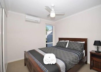 Capricorn Villas - Melbourne Tourism 4