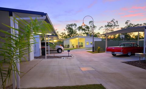 Capricorn Villas - Melbourne Tourism 0