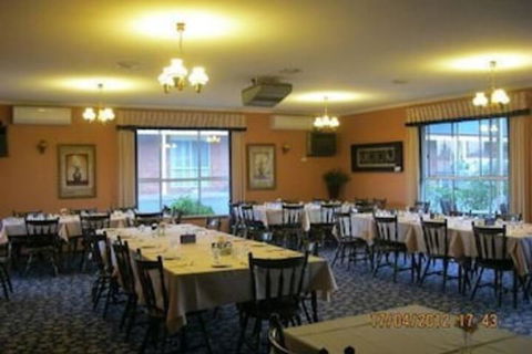 Cardigan Lodge Motel - Melbourne Tourism 7