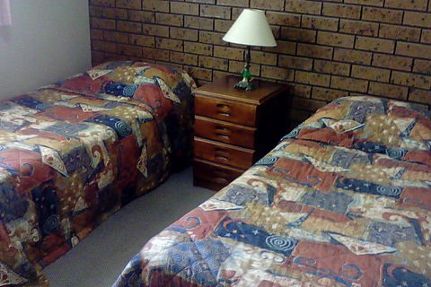 Cardigan Lodge Motel - Melbourne Tourism 2