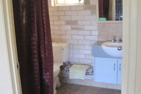 Tailwaggers Rainforest Retreat - Melbourne Tourism 4
