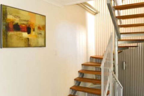 Seaspray Apartments - Melbourne Tourism 4