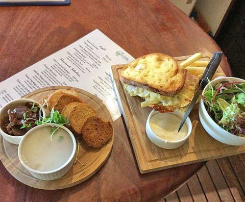 A Salt & Battery - Melbourne Tourism 7