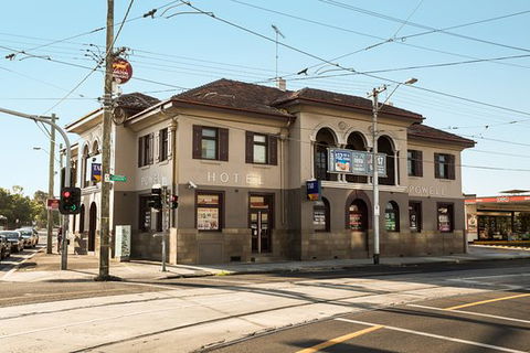 Castello's Powell Hotel - Melbourne Tourism 0