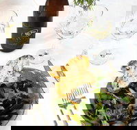 The Deep Blue Dining  Bar - Melbourne Tourism