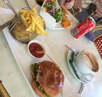Supreme Bar and Restaurant - Melbourne Tourism