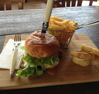 Doc Yarrum Cafe