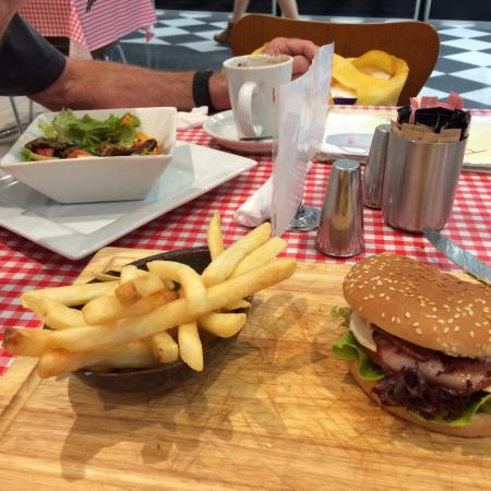 D'Cafe Richmond - Melbourne Tourism 0