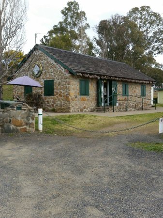 Crofters Cottage Cafe - Melbourne Tourism 0