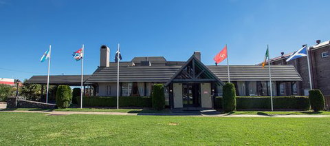 New England Motor Lodge - Melbourne Tourism 0