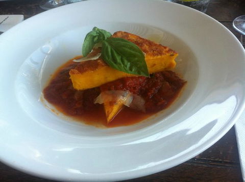 Quattro - Melbourne Tourism 0