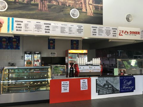 Tj's Diner - Melbourne Tourism 0