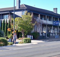 Coachwood  Cedar Motor Hotel Restaurant - Melbourne Tourism