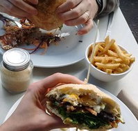 Two Hands - Melbourne Tourism