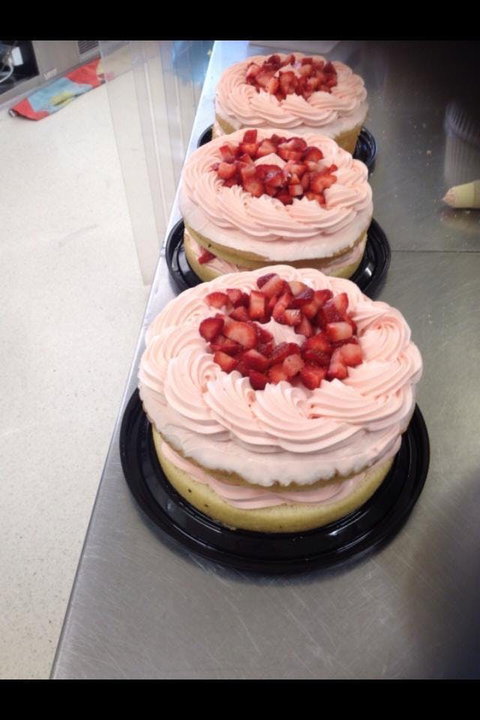 Beachmere Bakery - Bribie Island - Melbourne Tourism 0