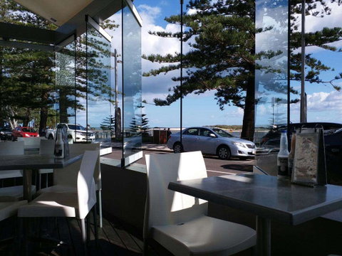 Hog's Australia's Steakhouse - Melbourne Tourism 0