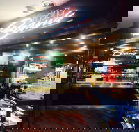 Una's Caf  Restaurant - Melbourne Tourism