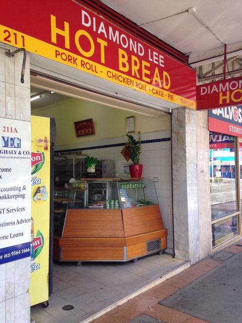 Diamond Lee Hot Bread - Melbourne Tourism 0