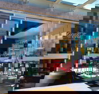 Pete's Upton St. Brasserie - Melbourne Tourism