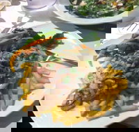 Mike's Grill The Royal Hotel - Melbourne Tourism