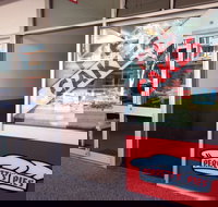 Perrett's Pies - Melbourne Tourism