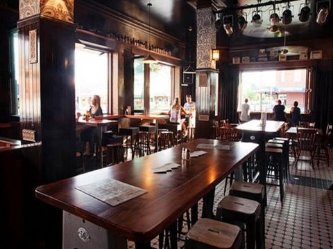 Mary G's - Melbourne Tourism 0