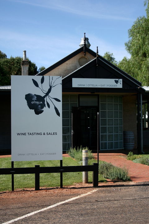 Drink Ottelia + Eat Fodder - Melbourne Tourism 0