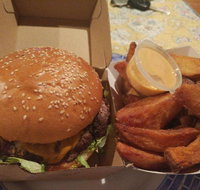 Zigzag Burgers n' Salads - Melbourne Tourism
