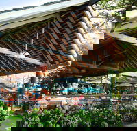 Beach Hotel - Melbourne Tourism