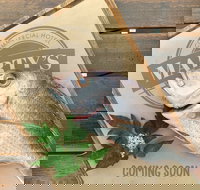 Marty's at The Commercial Hotel - Melbourne Tourism