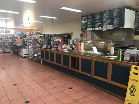Dino's Takeaway &  Milkbar - Melbourne Tourism 0
