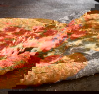 Pizza Hut - Wynnum - Melbourne Tourism