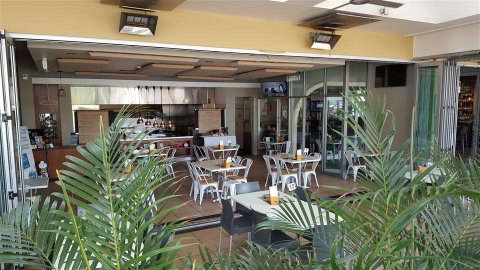 Caloundra Hotel - Melbourne Tourism 0