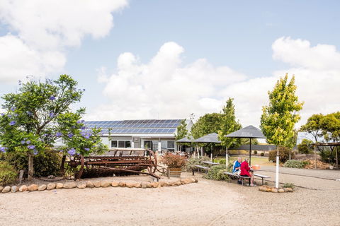 Bay Of Shoals Wines - Melbourne Tourism 0