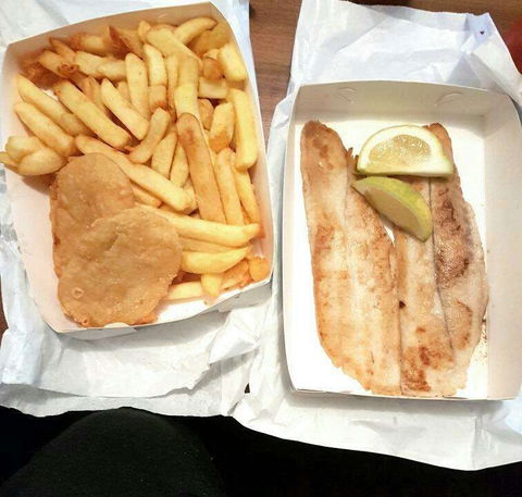 Hallam Square Fish N Chips - Melbourne Tourism 0