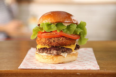 Betty's Burgers & Concrete Co. - Indooroopilly - Melbourne Tourism 0