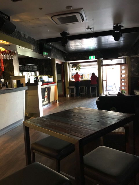 Royal George Hotel - Melbourne Tourism 0