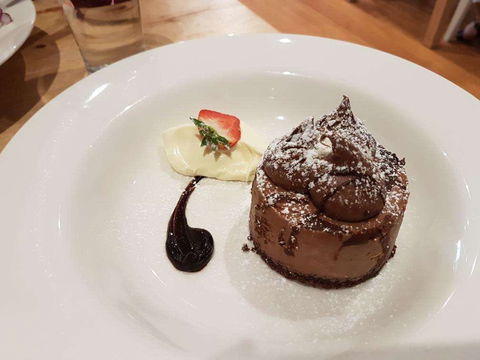 Fred & Bet's Cafe - Melbourne Tourism 0