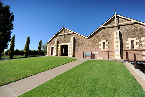 Wynns Coonawarra Estate Cellar Door - Melbourne Tourism 0